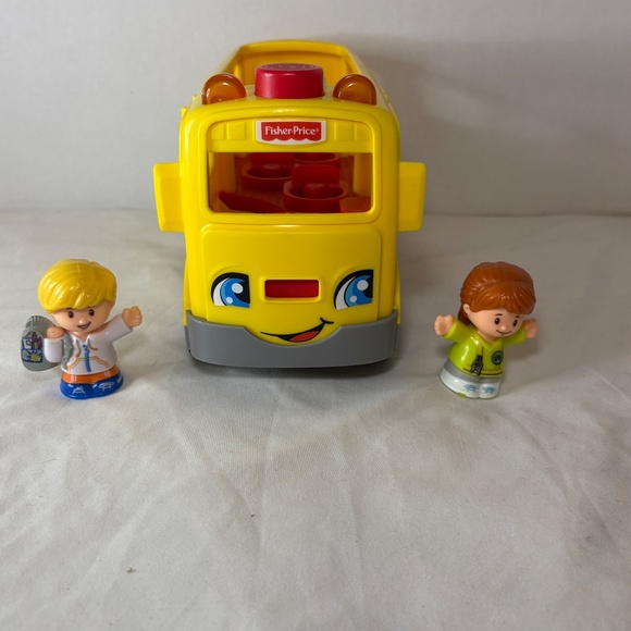 Fisher Price Little People 2016 School Bus Toy 2 figures Lights Sounds Works - Picture 3 of 10